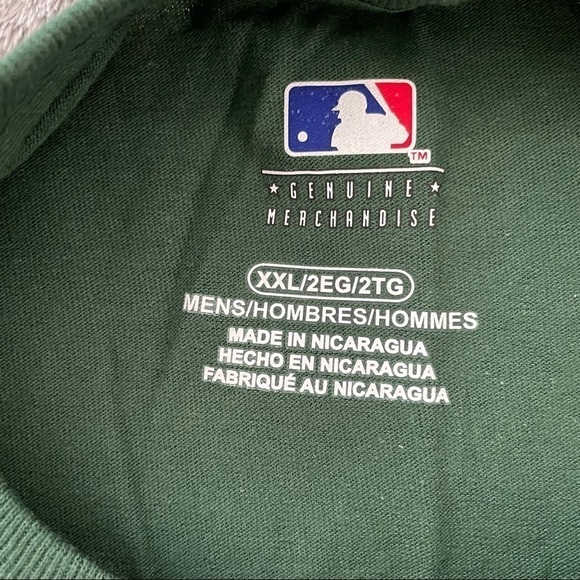 Genuine Merchandise Major League Oakland A's Shirt - Picture 5 of 8